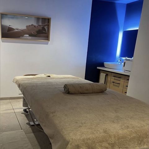 Illustration of Sandybabylove massage wellness, massage spa in Barstow, CA
